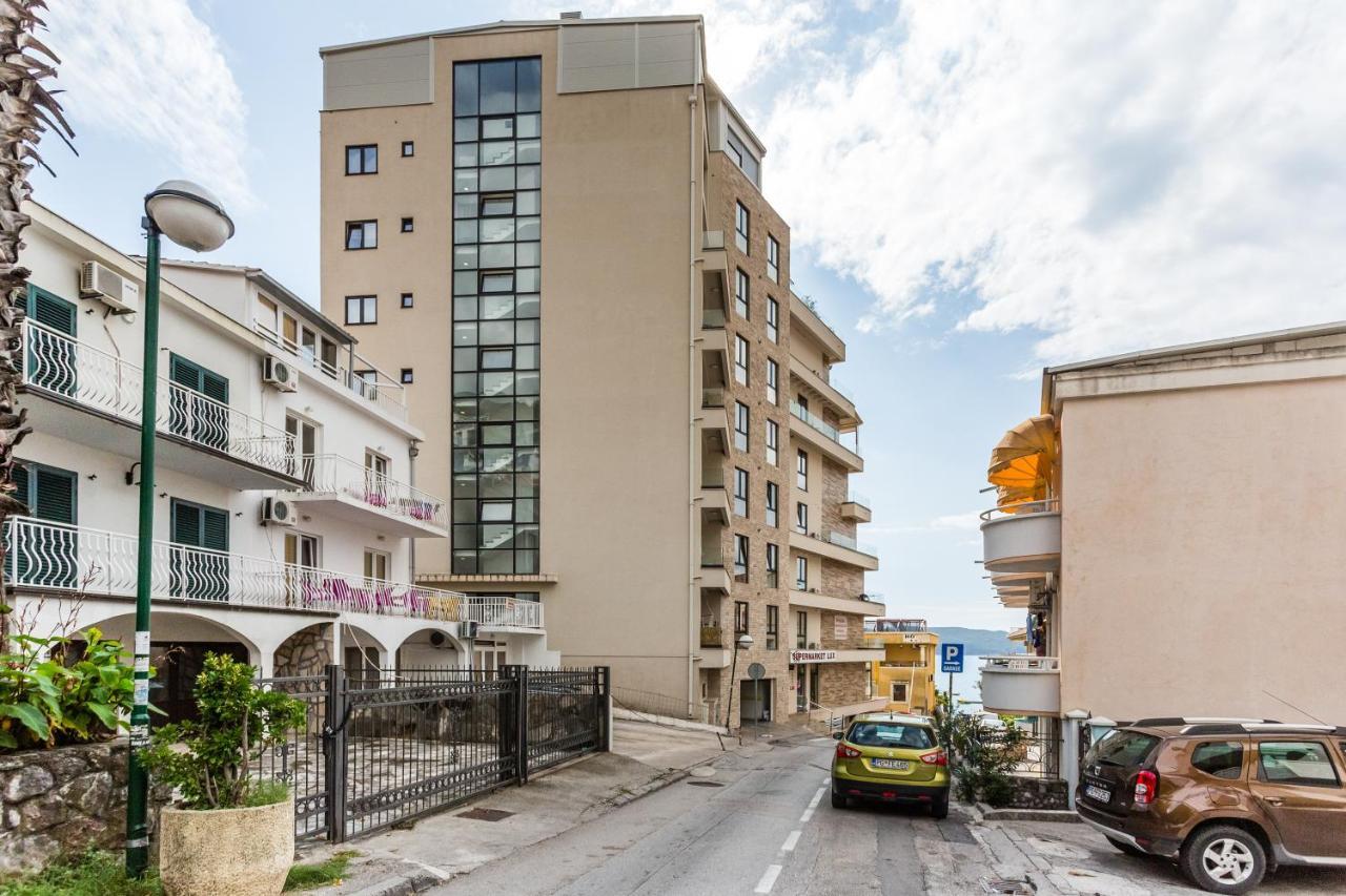 Apartments Beatrice Rafailovići Eksteriør billede